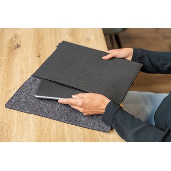 SIGEL Laptop-Hülle S, Polyethylen (RPET) recycelt, synthetischer Filz, dunkelgrau - Anwendung