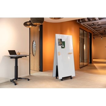 SIGEL Meet up-Bundle, 2x Whiteboard mit silbernem Rahmen, Aufsteller und gratis Moderationskoffer - Anwendung